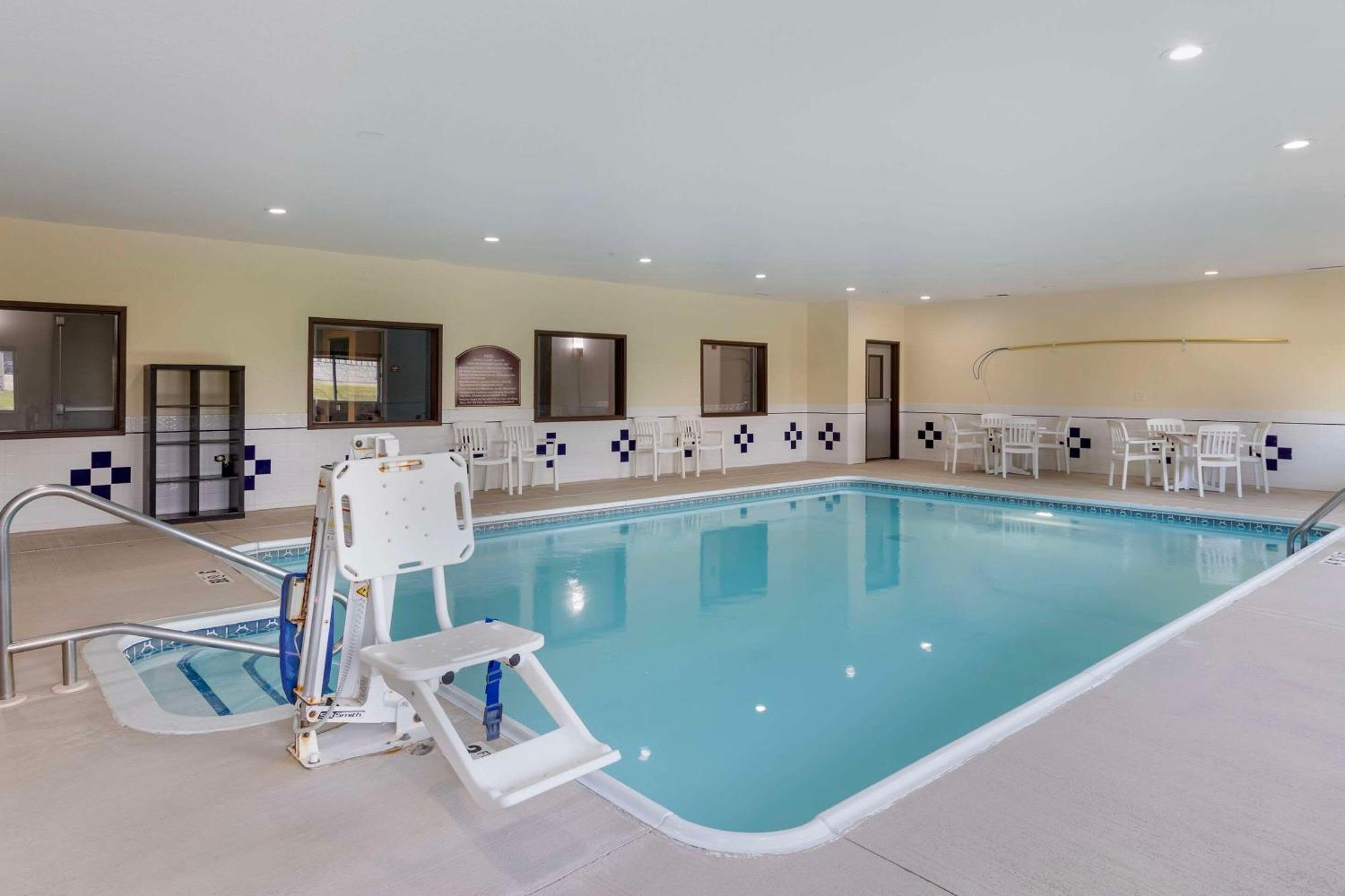 Comfort Inn & Suites Davenport - Quad Cities Bagian luar foto
