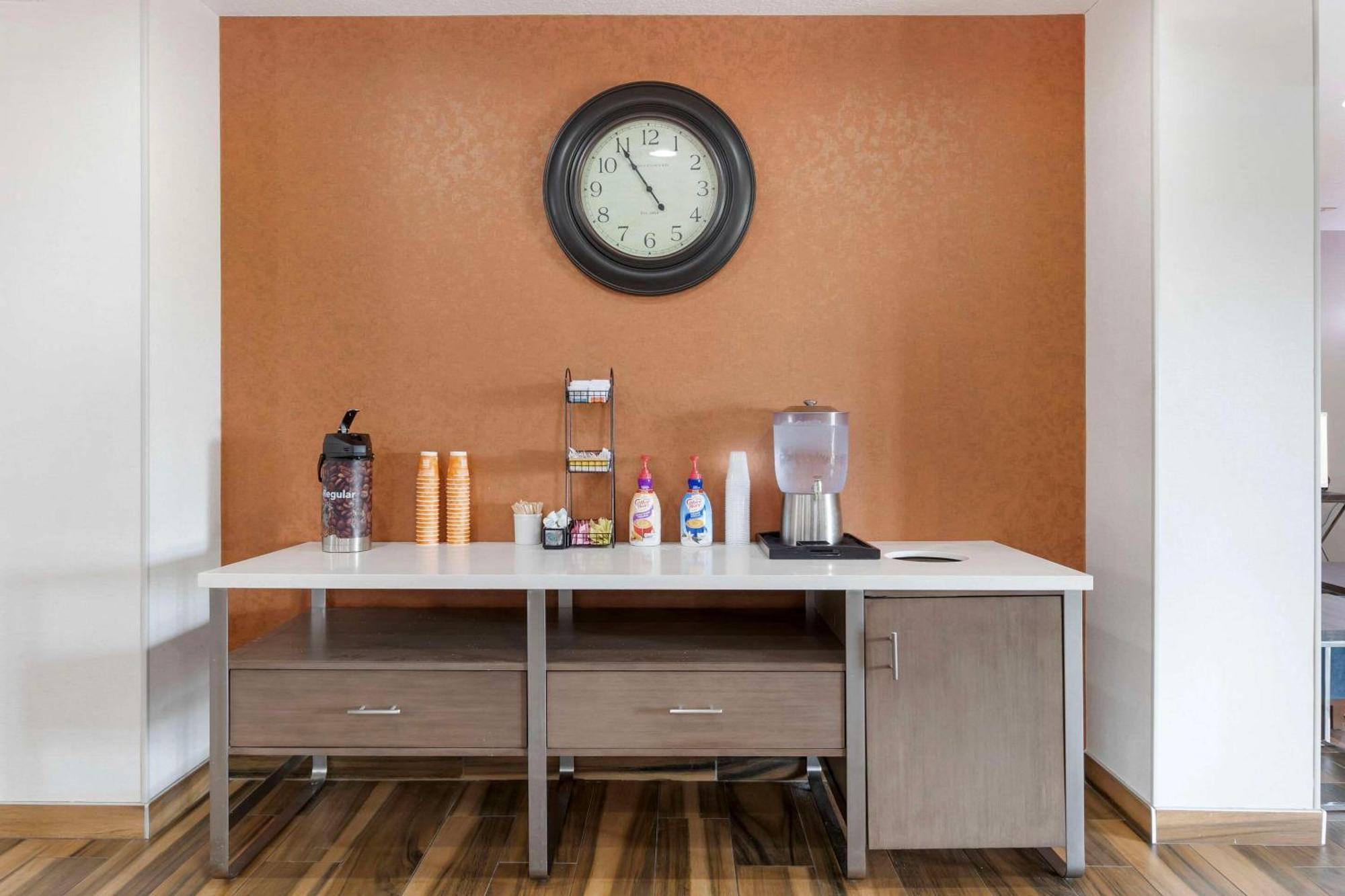 Comfort Inn & Suites Davenport - Quad Cities Bagian luar foto