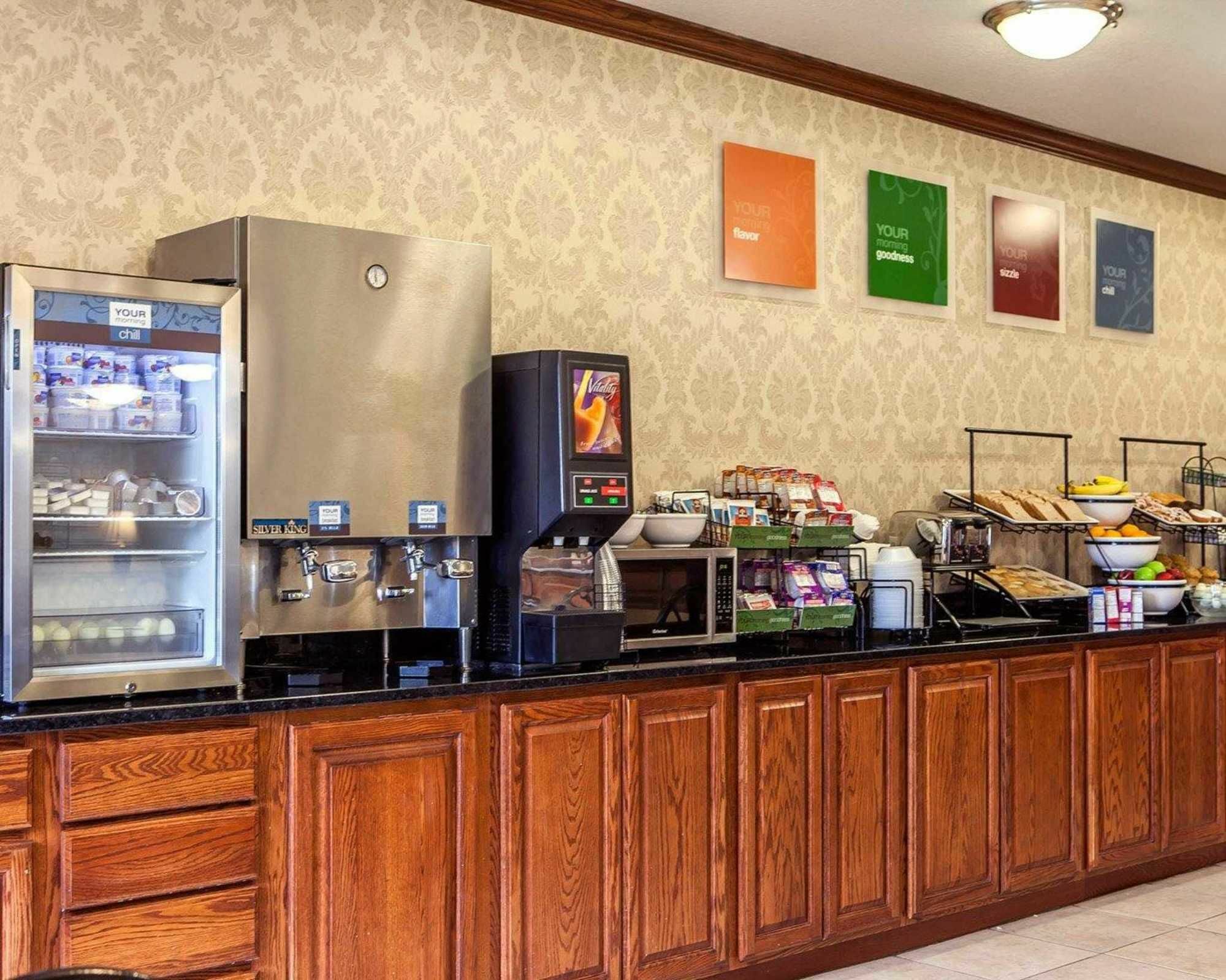 Comfort Inn & Suites Davenport - Quad Cities Bagian luar foto